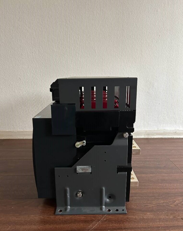 כלי/ ציוד Aisikai ASKW1-3200 - Circuit Breaker 2500A - DPX-3: תמונה 4