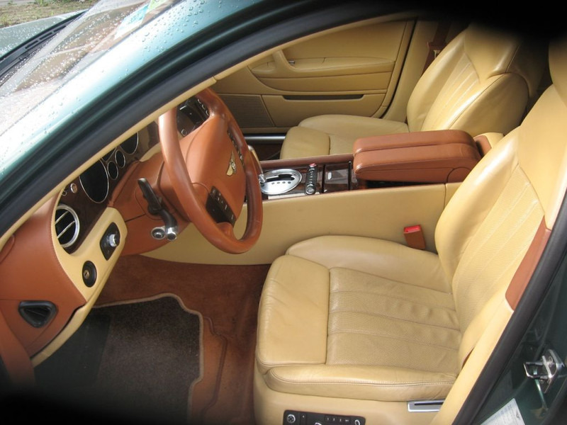 מכונית Bentley Continental Flying Spur 6.0 W12 , Full Option: תמונה 8