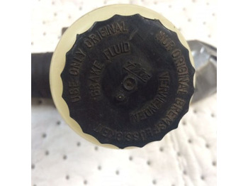 חלקי הידרוליקה עבור ציוד לטיפול בחומרים Brake cylinder with brake fluid tank FM 20I: תמונה 5