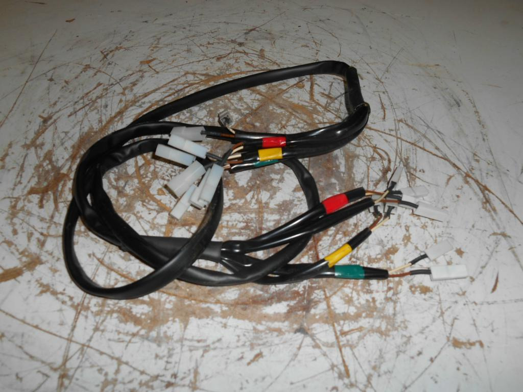 חָדָשׁ כבלים/ רתמת חוט עבור מכונת בנייה Case 8916899 -: תמונה 4