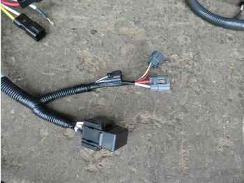 חָדָשׁ כבלים/ רתמת חוט עבור מכונת בנייה Cnh LF13E01056P2 -: תמונה 2