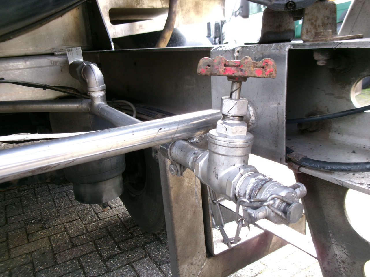 סמיטריילר מכל עבור הובלה של ביטומן Crossland Bitumen tank inox 33 m3 / 1 comp + compressor + steam heating: תמונה 15