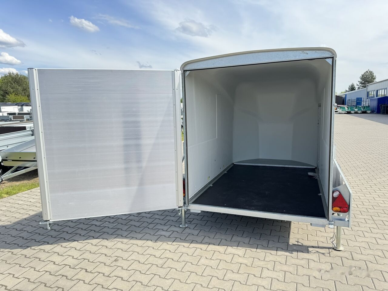 חָדָשׁ קרון נגרר בתיבה סגורה Debon Cargo 1300 + side doors 1.3T GVW trailer cargo van box white: תמונה 21