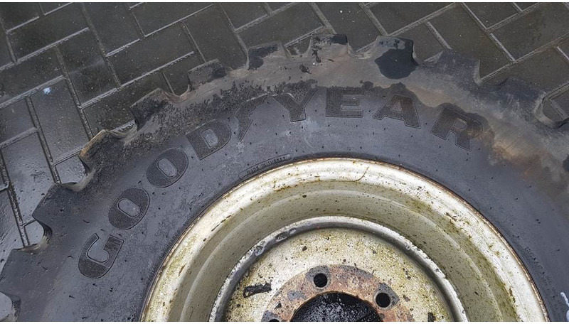 גלגלים וצמיגים עבור מכונת בנייה Goodyear 340/80-R18 IND - Tyre/Reifen/Band: תמונה 2
