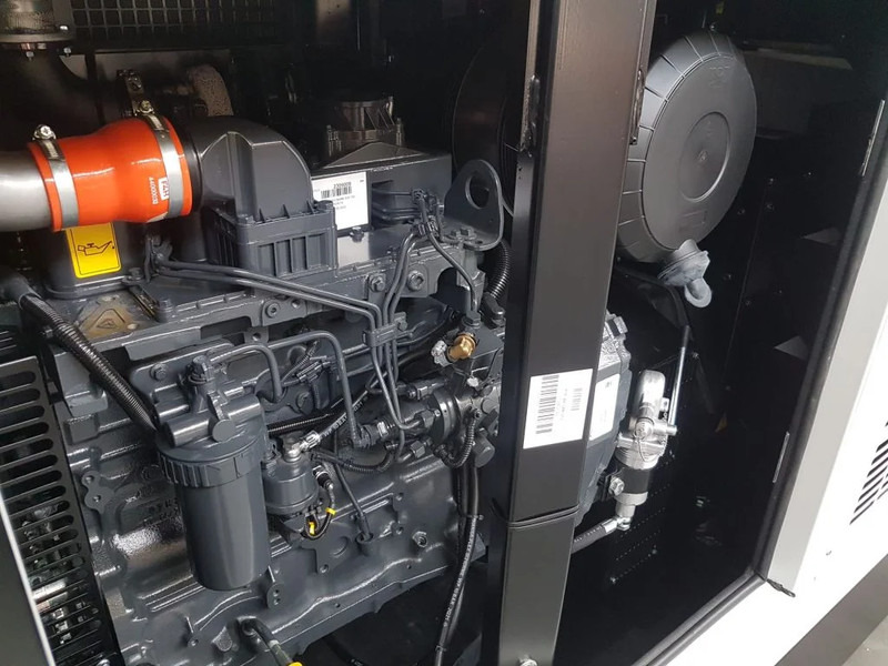 חָדָשׁ ערכת גנרטורים Himoinsa Iveco Stamford 120 kVA Supersilent Rental generatorset New !: תמונה 12