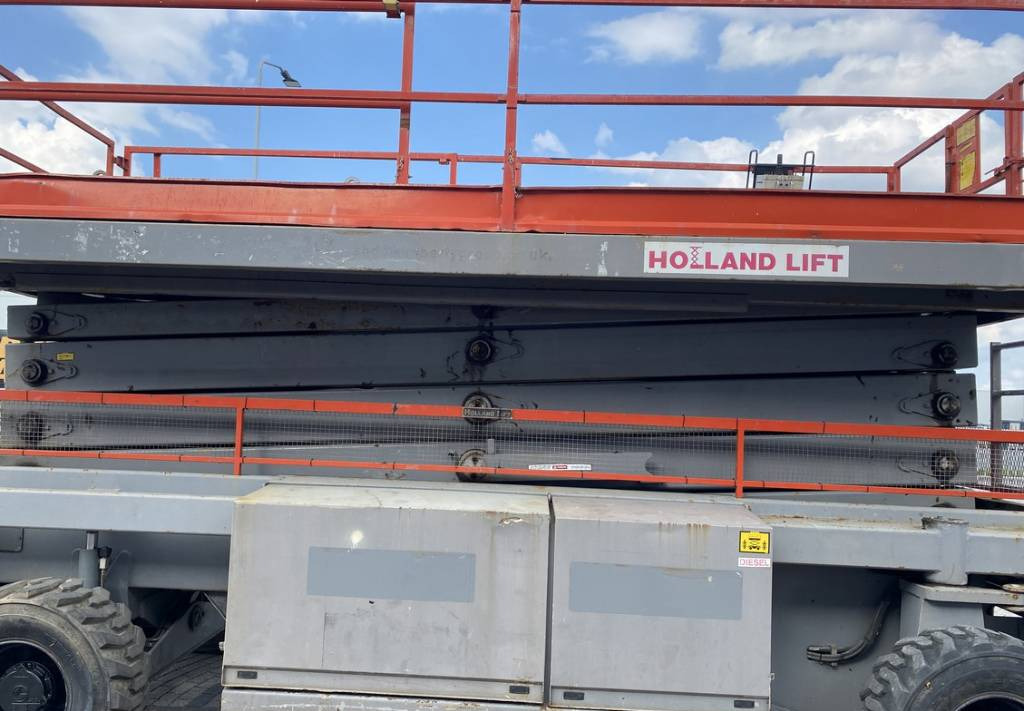 מעלית מספריים Holland Lift M-250DL27 Diesel 4x4 Scissor M250DL27 Lift 2720cm: תמונה 25