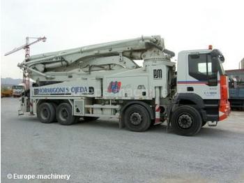 משאית משאבת בטון IVECO 440: תמונה 1
