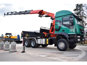 משאית צד נופל/ שטוחה, משאית מנוף IVECO TRAKKER 6x6 PALFINGER PK 44002 Crane Kran Euro 6: תמונה 4
