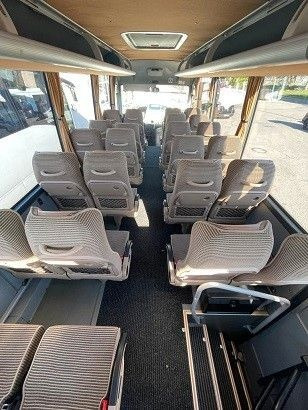 אוטובוס פרברים Isuzu Novo Lux Bus: תמונה 12