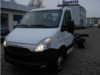 משאית עם שלדת תא Iveco Daily 35C15L Fahrgestell Radstand 3750 mm Euro5: תמונה 1