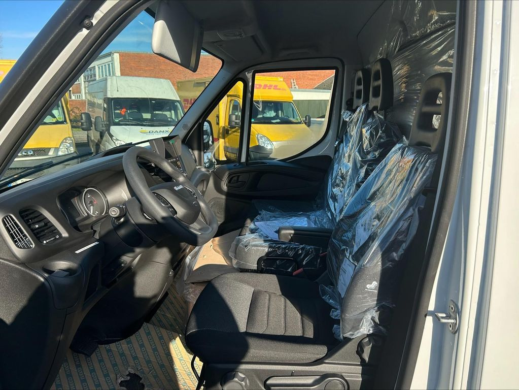 חָדָשׁ כלי רכב מסחרי עם תיבה Iveco Daily Koffer 35S14H EA8 115 kW (156 PS), Auto...: תמונה 14