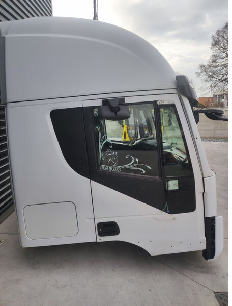 תא ופנים הרכב עבור משאית Iveco STRALIS HI-WAY Euro 6: תמונה 8