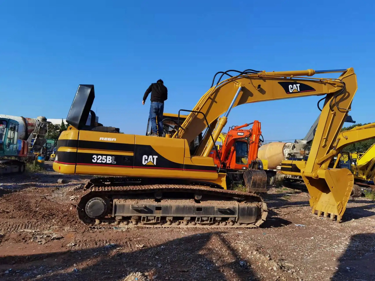 מחפר סורק Japan original Caterpillar excavator 25 ton Cat 325BL used excavators 320b 320c 320d: תמונה 4