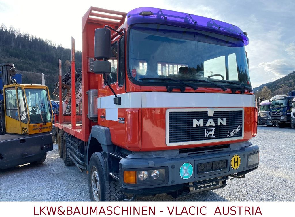 משאית עץ, משאית מנוף MAN 33.403  Holztransporter mit Kran PENZ: תמונה 2