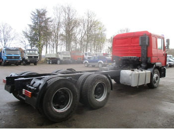 משאית עם שלדת תא MAN F2000 26-414 , , 6x4 , ZF Manual , Spring suspension: תמונה 3