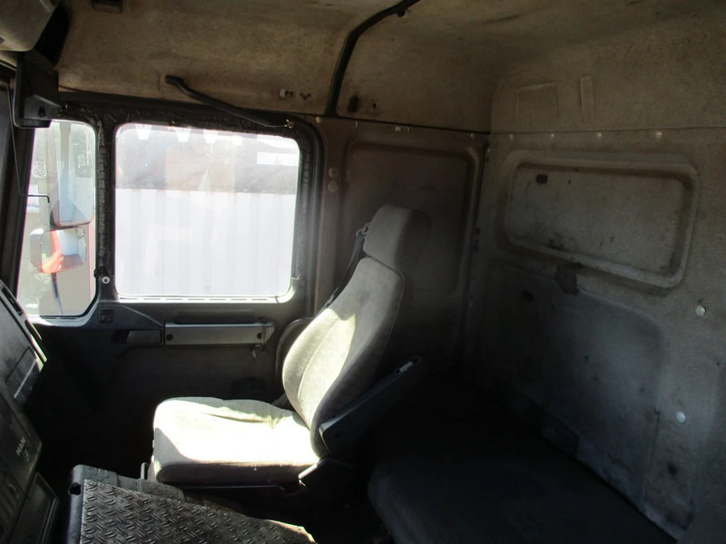 משאית עם שלדת תא MAN F2000 26-414 , , 6x4 , ZF Manual , Spring suspension: תמונה 10