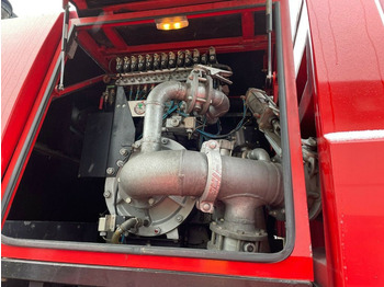 משאית אש MAN Rosenbauer Panther 8x8 Repülőtéri tűzoltóautó: תמונה 5