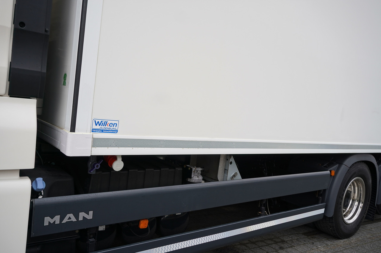 משאית קירור MAN TGX 26.510 6×2 E6 refrigerator set/ ATP/FRC / Krone refrigerator / 18+18 pallets: תמונה 20