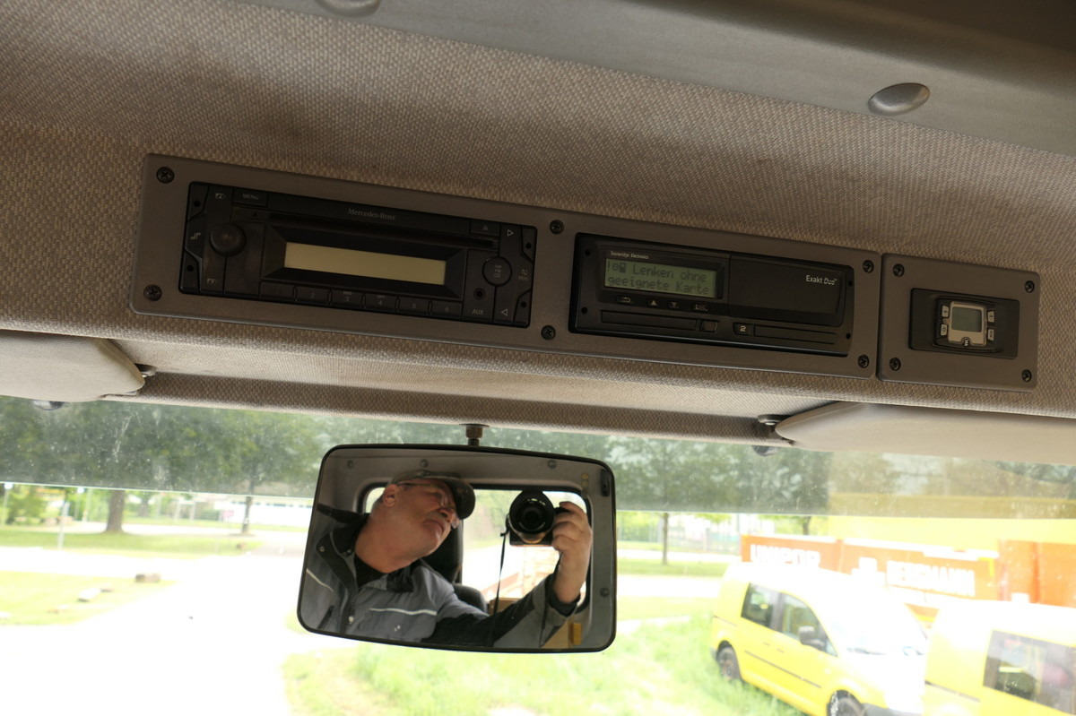 כלי רכב מסחרי מזהיר MERCEDES-BENZ Vario 816D mit Ladekran 3 Sitzer Standheizung HI: תמונה 17