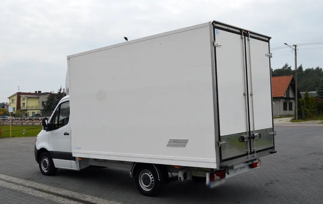 כלי רכב מסחרי עם תיבה Mercedes-Benz Sprinter 314 CDI Container 8 pallets One Owner: תמונה 3