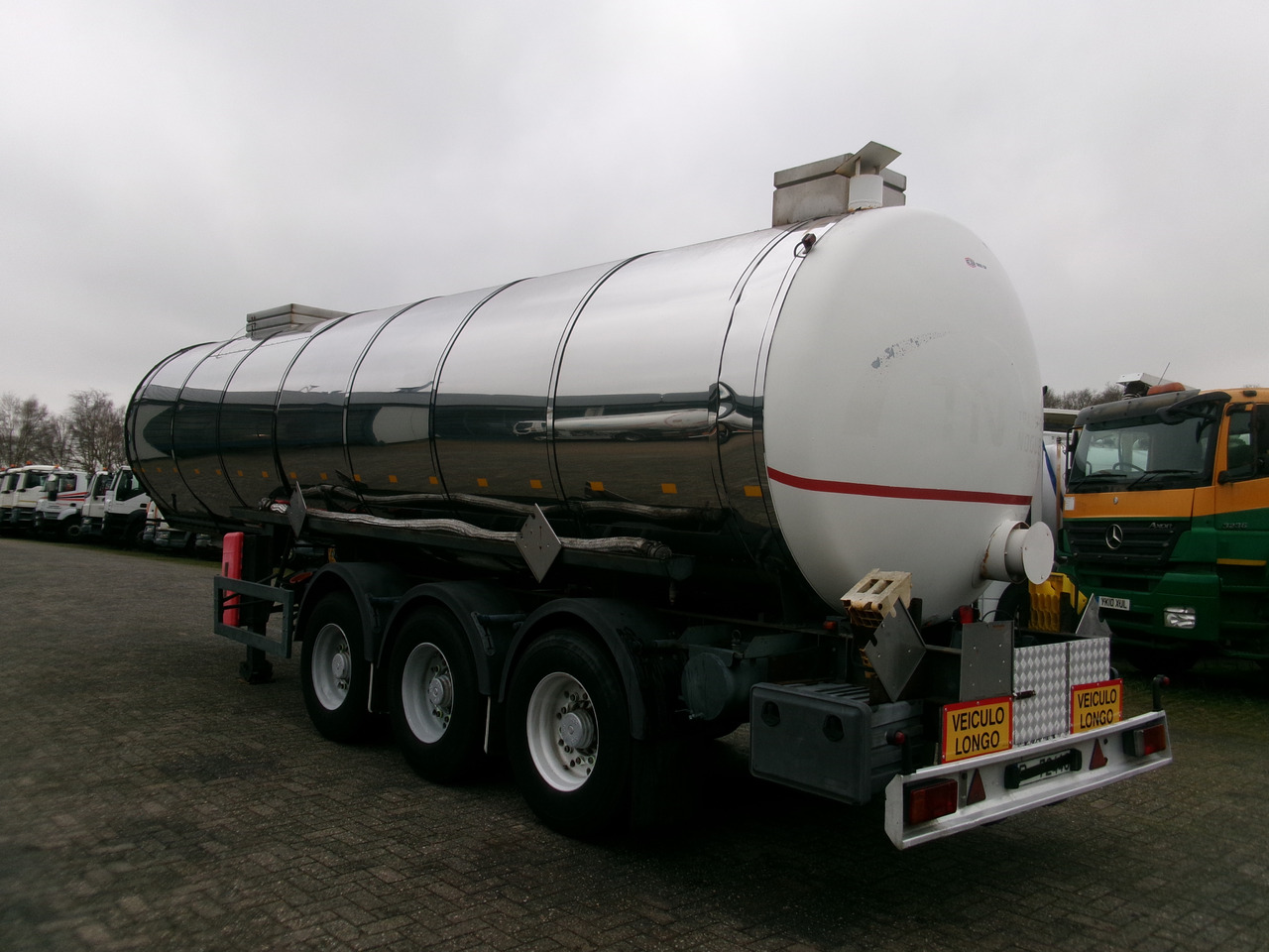 סמיטריילר מכל עבור הובלה של דלק Metalovouga Bitumen / heavy oil tank inox 26.9 m3 / 1 comp: תמונה 3