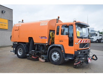 מטאטא כבישים VOLVO FL