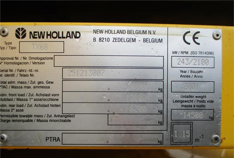 מקצרת קומבינה New Holland TX 68 PLUS med et 24fod skærebord, snitter og avne: תמונה 4