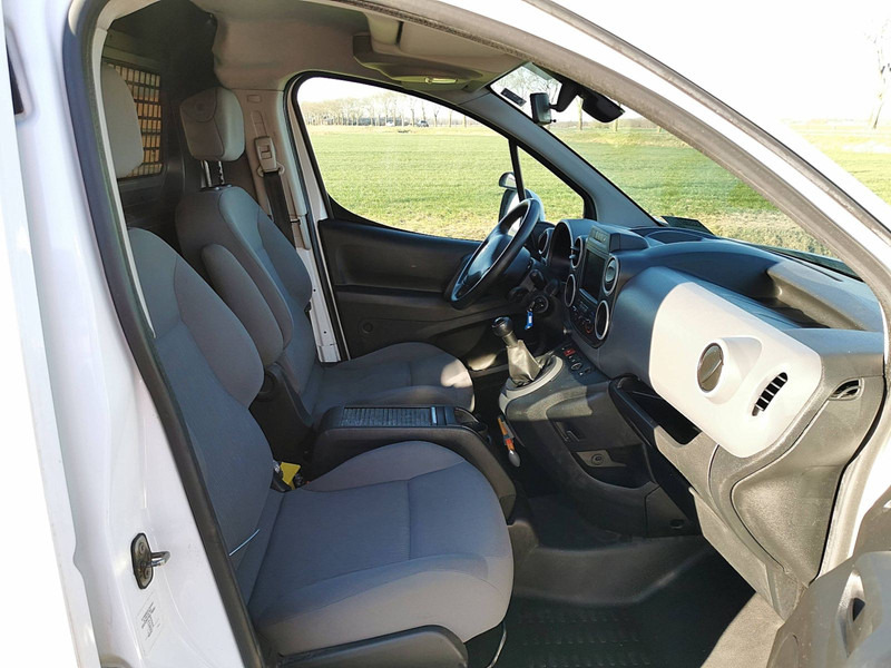 כלי רכב מסחרי עם תיבה Peugeot Partner 1.6 bluehdi 120 premium: תמונה 8