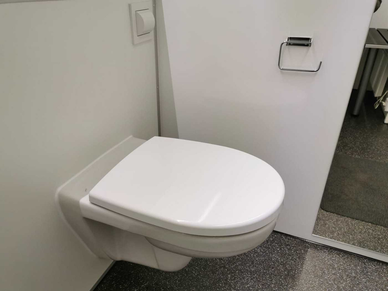 חָדָשׁ קרון נגרר ROSEMEIER ER Badanhänger mit WC LUX Toilettenanhänger: תמונה 28
