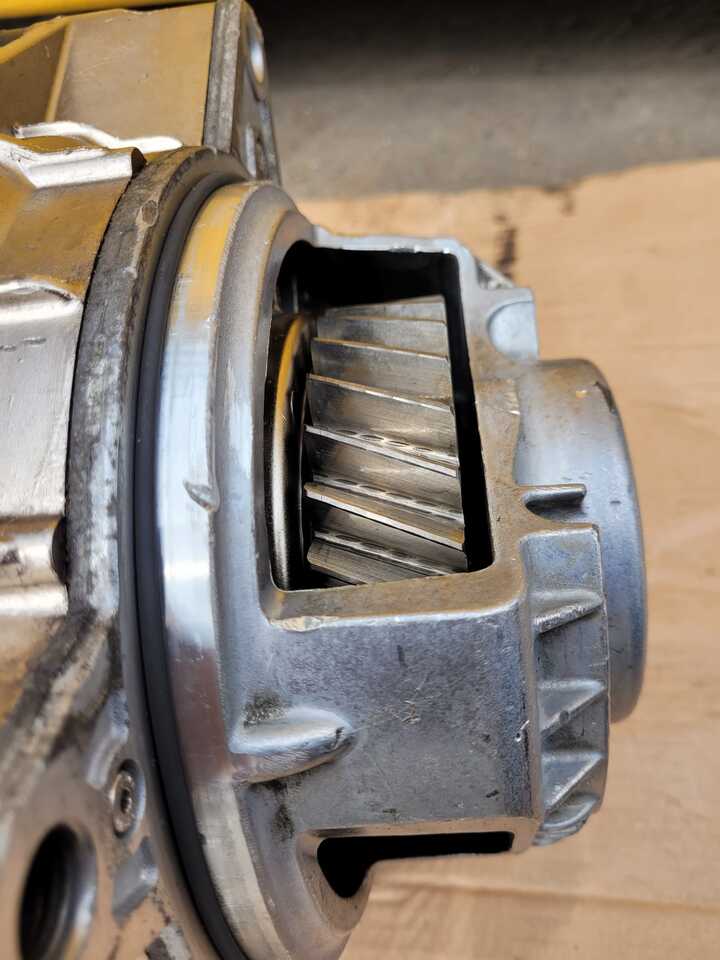 חָדָשׁ חלקי בלמים עבור משאית Retarder Mercedes Actros MP4 A0004308495 Voith brake retarder: תמונה 16