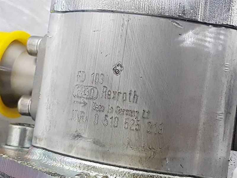 חלקי הידרוליקה עבור מכונת בנייה Rexroth A10VG45DA1D3L/10R-R902257921-Drive pump/Fahrpumpe: תמונה 8