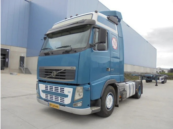 יחידת טרקטור VOLVO FH 440