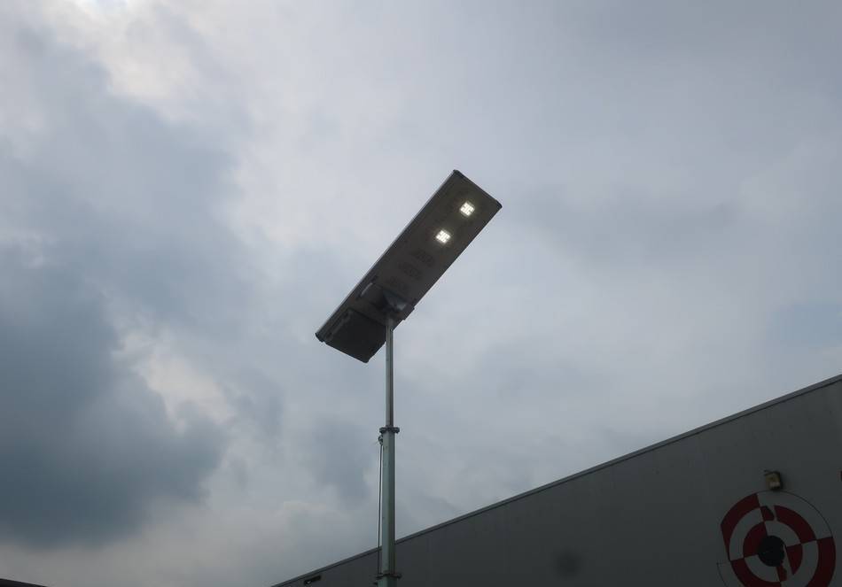 מגדל תאורה Trime X-Polar Solar Panel 50W Led Tower Light: תמונה 15