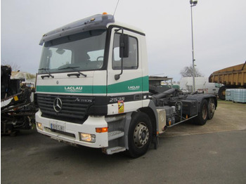 משאית הרמת וו MERCEDES-BENZ Actros