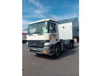משאית עם שלדת תא MERCEDES-BENZ Actros 2631