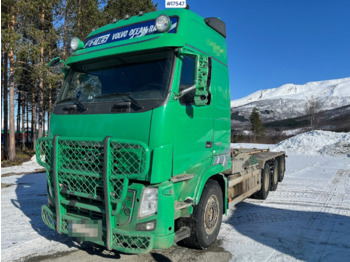 משאית הרמת וו VOLVO FH16 700