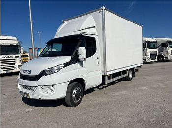 כלי רכב מסחרי עם תיבה IVECO Daily