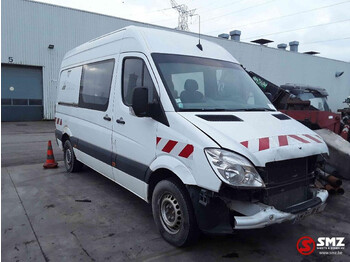 כלי רכב מסחרי עם תיבה MERCEDES-BENZ Sprinter 311