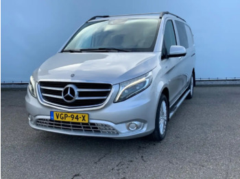 כלי רכב מסחרי עם לוח MERCEDES-BENZ Vito 119