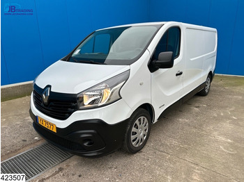 כלי רכב מסחרי עם לוח RENAULT Trafic