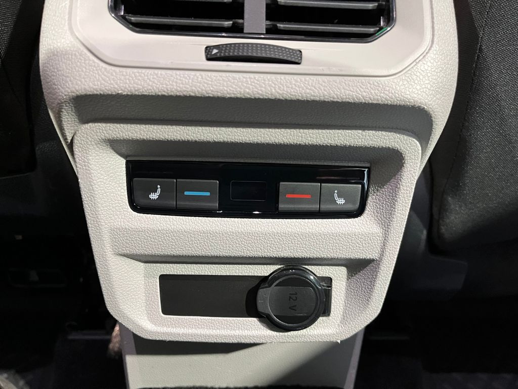 מכונית Volkswagen Tiguan 1.4 TSI DSG Elegance 180kW Plug-in, IQ.L: תמונה 20