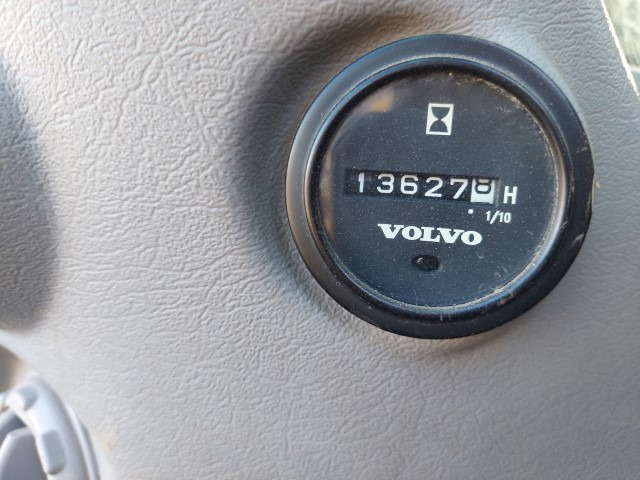 מחפר סורק Volvo EC180DL: תמונה 16