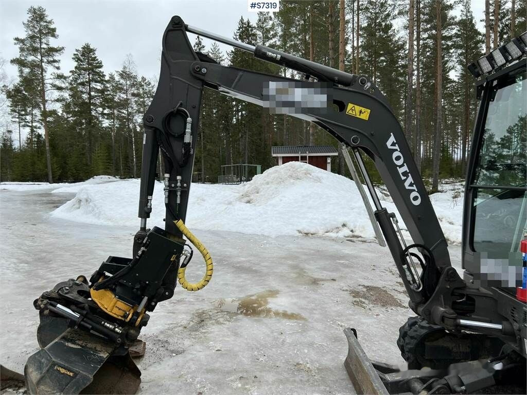 מחפר סורק Volvo ECR25D Excavator with buckets and rotor SEE VIDEO: תמונה 33