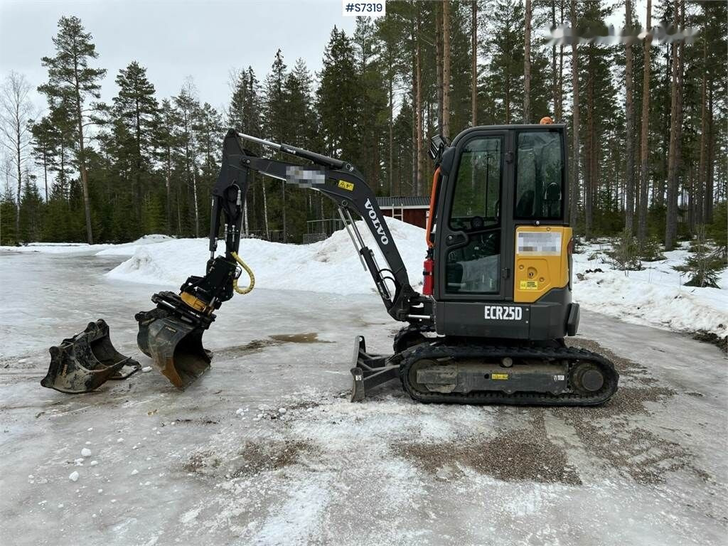 מחפר סורק Volvo ECR25D Excavator with buckets and rotor SEE VIDEO: תמונה 9