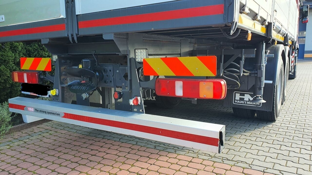 משאית צד נופל/ שטוחה, משאית מנוף Volvo FH 500 Flatbed + crane HMF 2820 6x4: תמונה 15