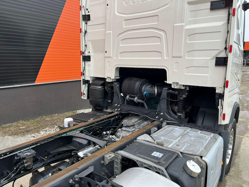 משאית עם שלדת תא Volvo FH 540 8x4*4 9 TON FRONT AXLE / CHASSIS L=9487 mm: תמונה 13