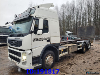 משאית עם שלדת תא Volvo FM13 420HP 6x2 Euro5: תמונה 1