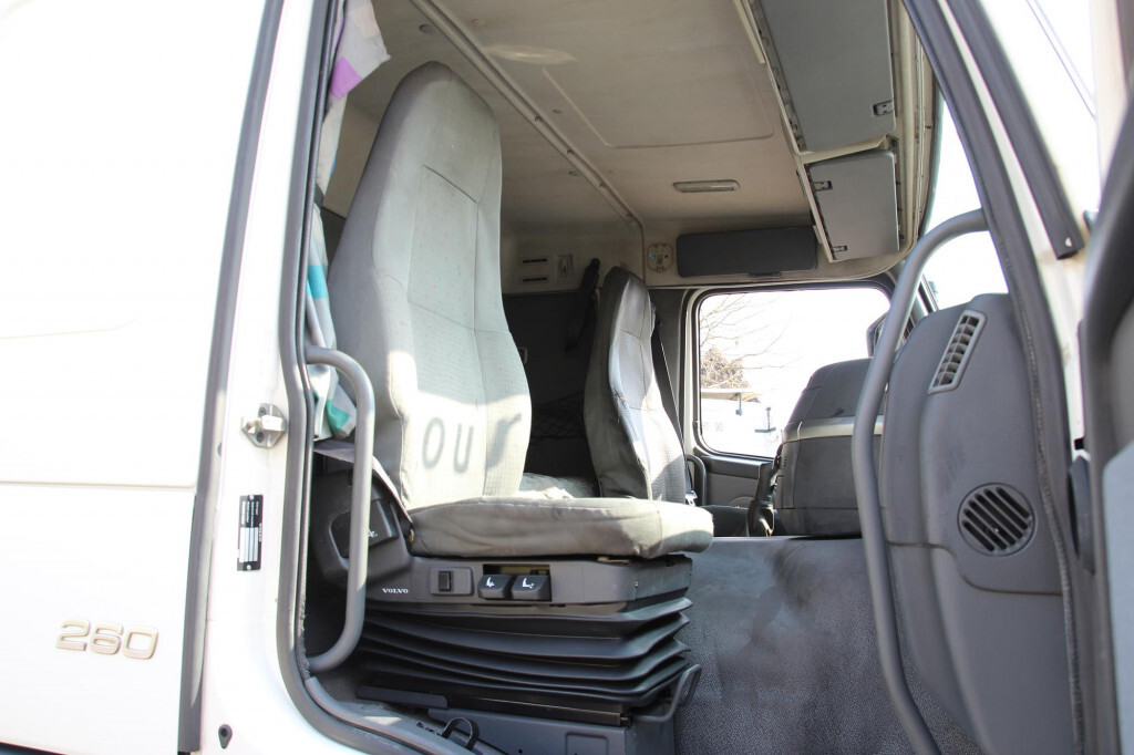 משאית צד נופל/ שטוחה Volvo FM  9 260 Schlafkabine Schaltgetriebe LBW L 8,25m: תמונה 6