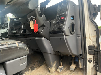 Scania P400 8X4 - משאית צד נופל/ שטוחה: תמונה 3