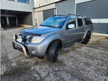 Nissan Navara 3.0L, 2015, Automatic, Sunroof, 157000km, 4x4, Leather, Cruise - מכונית: תמונה 1